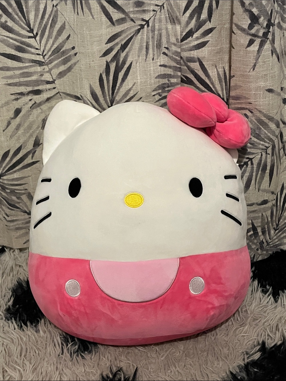 Hello Kitty ~18" Squishmallow